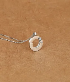 Collier James
