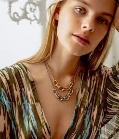 Collier Shiro